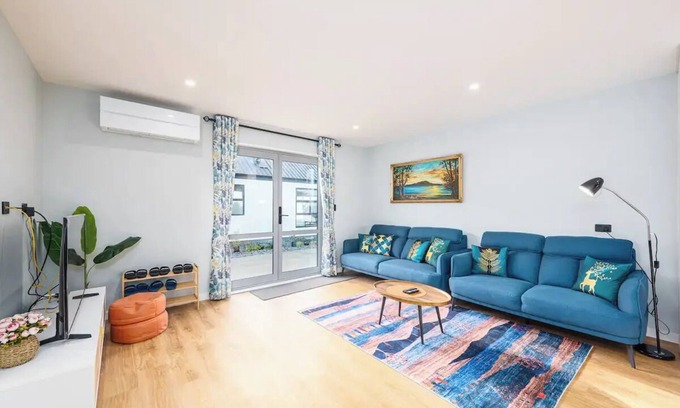 Lake Tekapo Apartment | New, family friendly warm 2bebroom2 bathroom unit/king bed