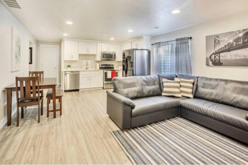 Vineyard Apartment | New Furnished 2Bd Apt! Great for Long Stays