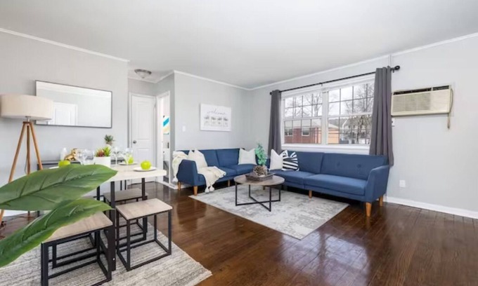 Newington Apartment | New Furnished Apt in West Hartford w/Parking and Central AC