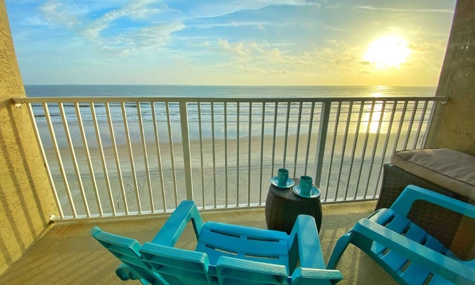 Daytona Beach Shores Apartment | NEW Gorgeous Ocean Front King Bed in Daytona!