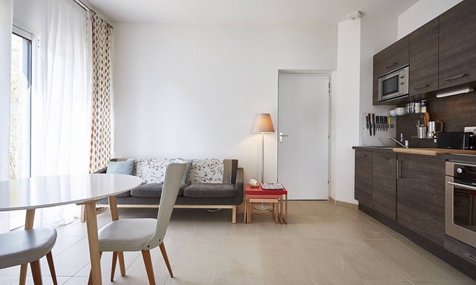 Portrieux Apartment | New in the old port, 4 minutes walk from the beach, T3 4 *, terrace facing south