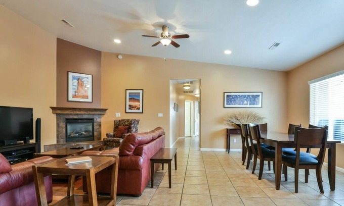Moab House | NEW LISTING CW443 - Great downtown location with a private hot tub - sleeps 9 comfortably