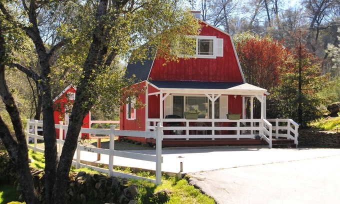 Mariposa House | New Listing - Enjoy your stay while visting Yosemite