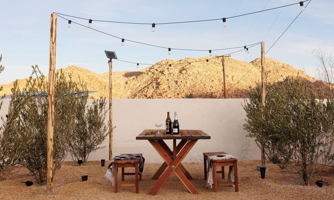 Joshua Tree House | NEW - Luxe Desert Cabin - Minutes from JTNP & Downtown Joshua Tree
