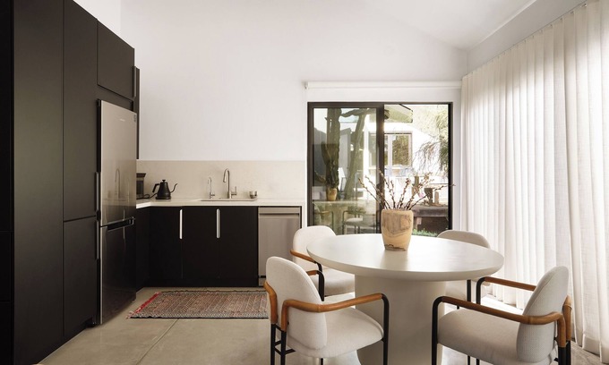El Segundo Apartment | New! Luxe Home & Garden -Quiet, Safe, Private, Beautiful+Walk to Cafes & Beach!