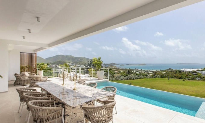 Orient Bay Villa | New Luxurious Villa FLEURS DE LYS, Sea view and swimming pool