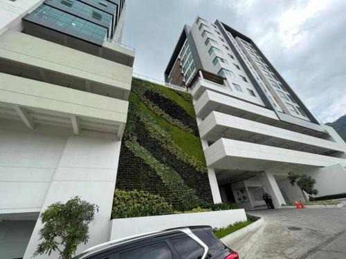 Guayaquil Apartment | New luxury apartment with king - size bed Ceibos