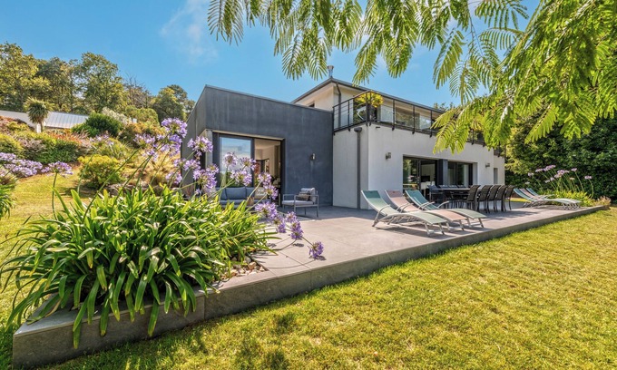 Douarnenez Villa | New luxury villa, sea view & thalassotherapy nearby