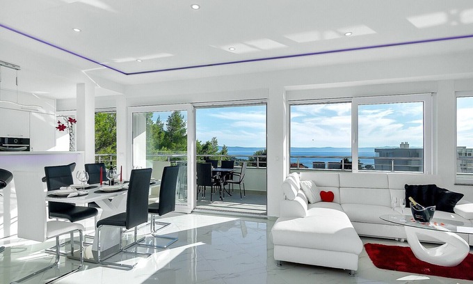 Zelenka Apartment | NEW! Modern penthouse with terrace sea view, 3 bedrooms, sleeps for 6-free WiFi