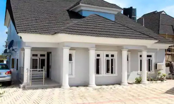 Ibadan Apartment | (NEW) Modern Spacious 2BD House (Oluyole, Ibadan)