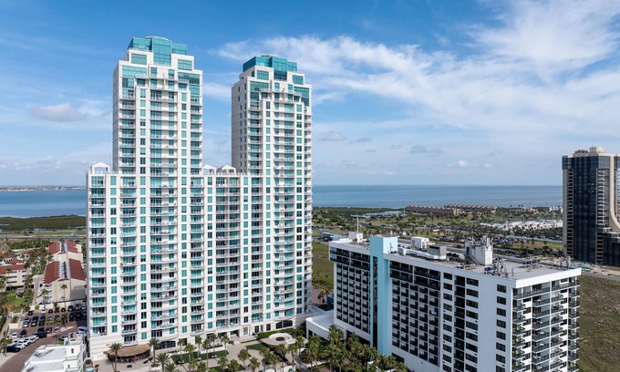 South Padre Island Condo | NEW! Penthouse Jr * Unrivaled Luxury * Insane Views
