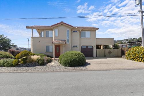 Marine Terrace House | New Pet Friendly-Ocean View Pacific Breeze