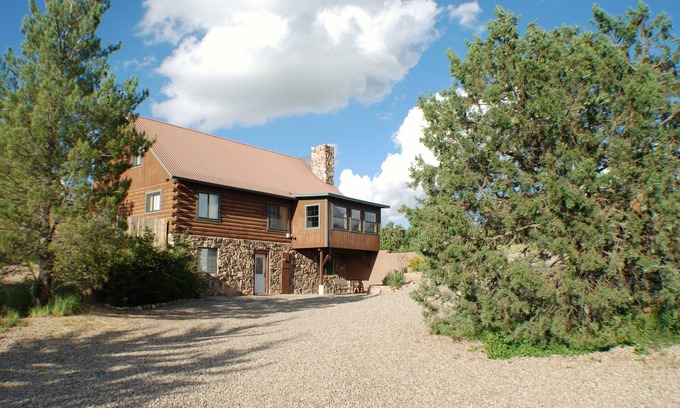 Elgin House | NEW! Sonoita/Elgin Wine Country Getaway