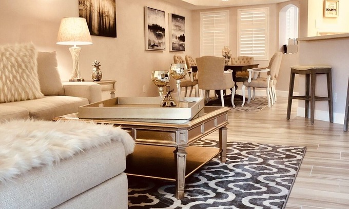 Camelback East Condo | NEW! STUNNING 2 BD 2 BA RESORT STYLE CONDO IN THE AZ BILTMORE. MTN VIEWS!