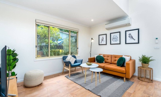 Dickson Apartment | New to VRBO: Peaceful 1BR Courtyard Unit in quiet Dickson