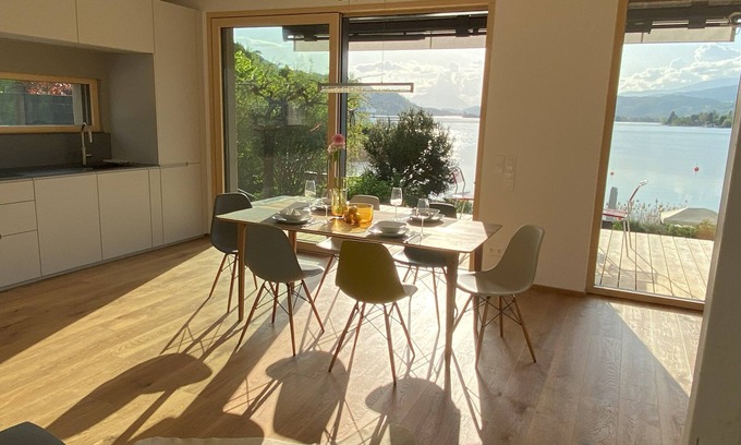 Poertschach am Woerthersee House | *New* Villa Über-See with private lake access