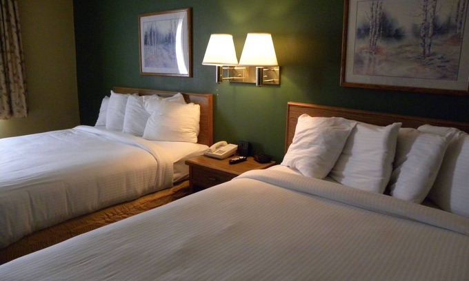 Kearney Hotel | New Victorian Inn and Suites