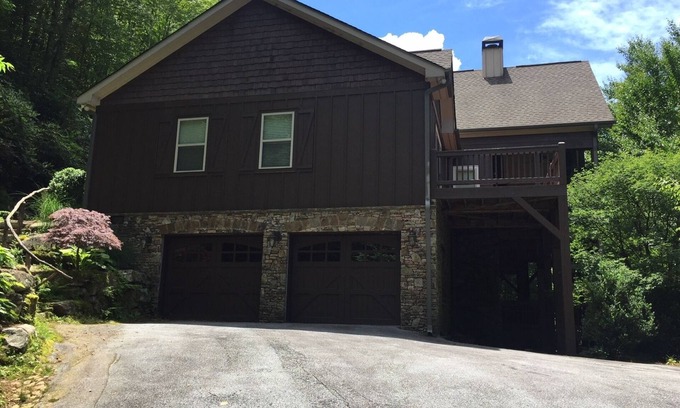 Highlands Falls House | Newer Constructed Large Mountain Home in Luxury Gated Country Club w/hot tub