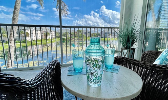 Jupiter Bay Condo | Newly Available Jupiter Bay Condo 3rd Floor Views of Ponds hosted by A&E Hosts!