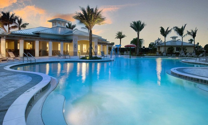 Rural Estates House | Newly Built 4-Bedrrom House with private pool, Spa, AC and WiFi in Naples