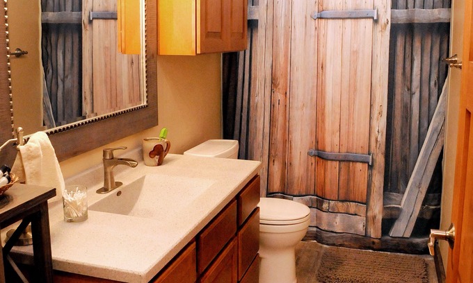 Kipling Apartment | Newly built Country Cabin