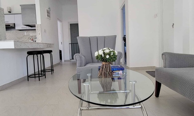 Maharagama Condo | 🇱🇰 Newly Built Modern 🏠 W/Wifi, A/C, 🚘