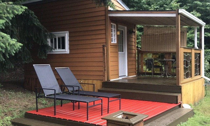 Boston Bar Apartment | Newly completed rustic tiny house in Boston bar the heart of the Fraser Canyon