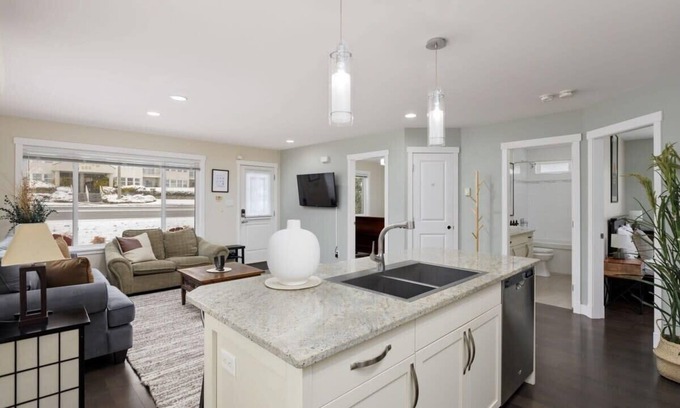 Regional District of Nanaimo House | Newly Furnished 2-BD, 1-WC home. Close to Ferry