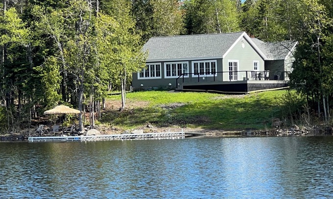 Sinclair House | Newly renovated 3-bedroom house with WiFi in Cross Lake Township