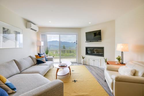 Intervale Apartment | Newly Renovated Bartlett Condo with Mountain Views!