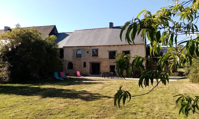 Plumaudan House | Newly renovated farmhouse on the outskirts of Dinan
