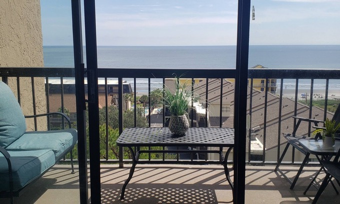 Myrtle Beach Condo | Newly renovated ocean view condo on 75th Ave