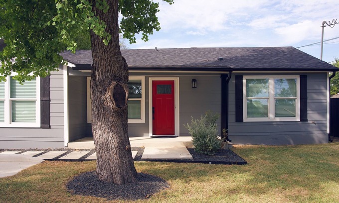 Austin House | Newly Renovated South Austin Home