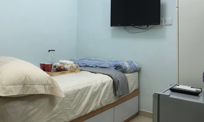 North Point Apartment | Newly renovated Studio.