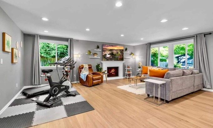 South Juanita House | Newly Updated 1F Kirkland House w/AC| Min to I405