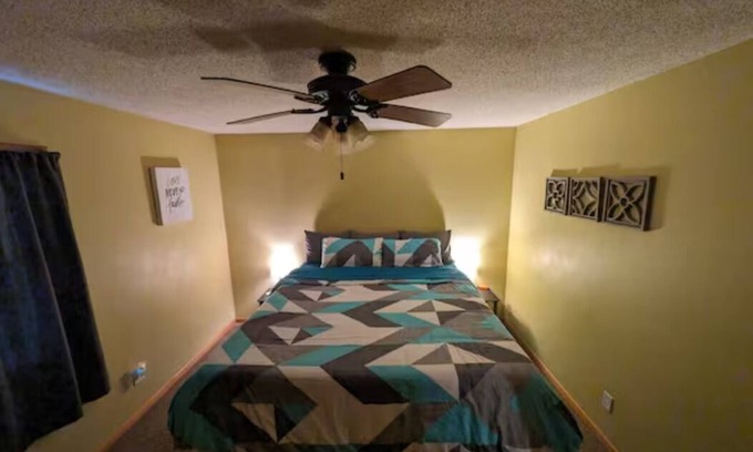 Mattoon House | Newly updated and cozy home! Located near downtown!