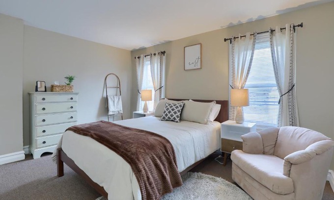 Lancaster Apartment | Newly Updated Charming Backyard & Grill
