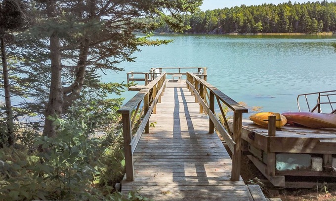 Cushing Cottage | Newly updated cottage directly on Maple Juice Cove