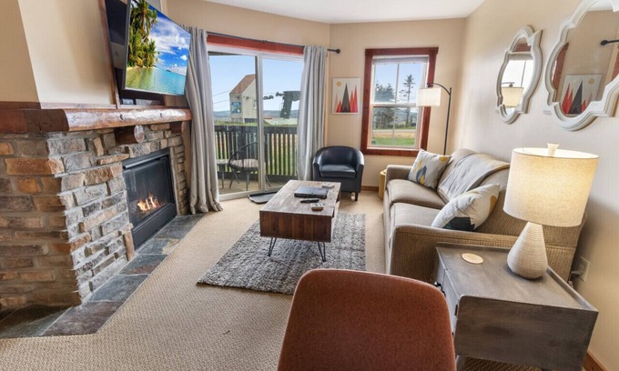 Snowshoe Apartment | Next to Ski Slopes WiFi In Village with a View