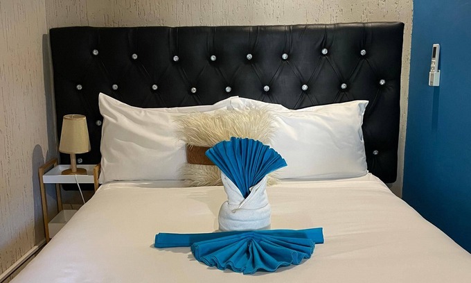 Maun Bed & Breakfast | Ngami Gates : Standard Double Room