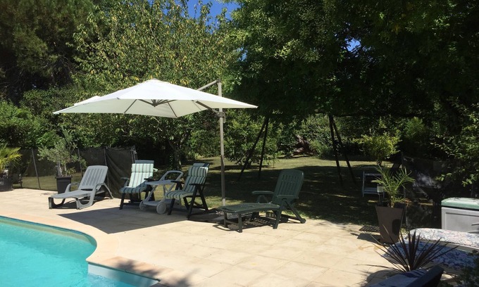 Tremolat Apartment | nGite with pool & fab gardens 5 mins from quaint village with restaurants & shop