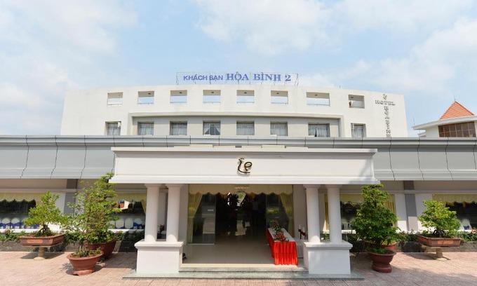 Long Xuyen Hotel | Nhà Hàng Khách Sạn Hòa Bình 2