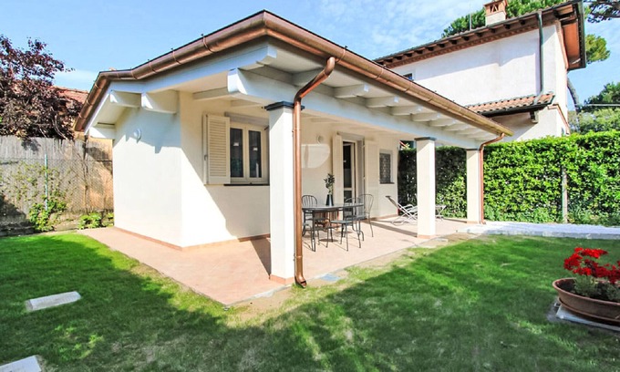 Forte dei Marmi House | Niccolò by Interhome