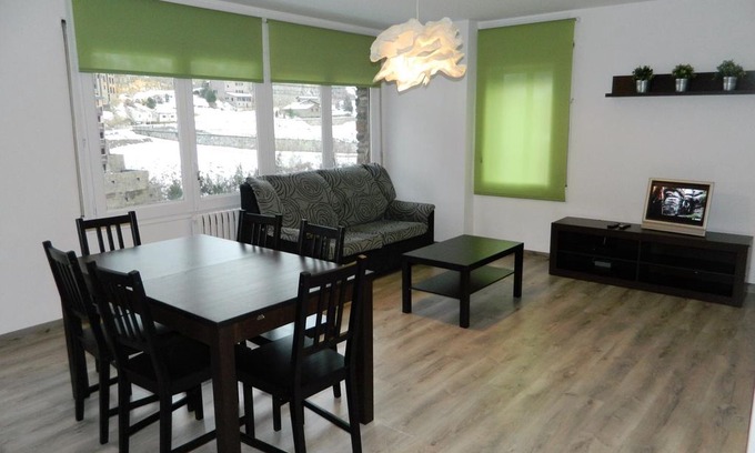 Incles Apartment | Nice 3 Bedroom Apartment for 6 people, Incles. C.PEP 3