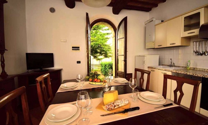 Ponte di Gabbiano Apartment | Nice apartment for 3 people with WIFI, pool, A/C, TV and pets allowed, close to Siena
