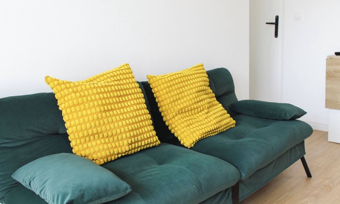 L'Ile-Saint-Denis Apartment | Nice apartment with balcony and view