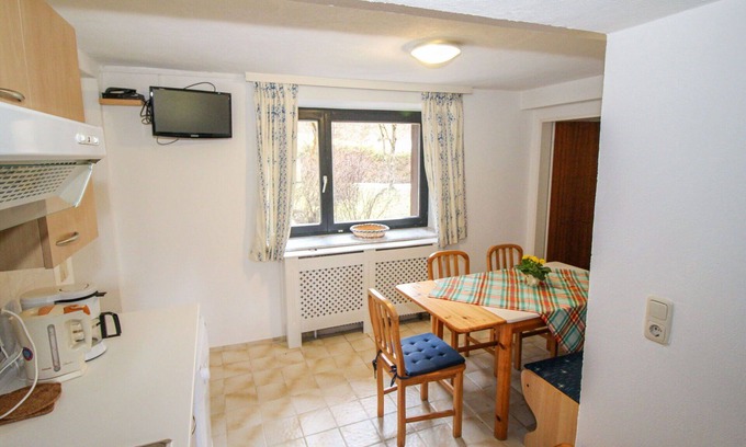 Muhldorf Apartment | Nice apartment for 7 people with WIFI, TV, terrace and panoramic view