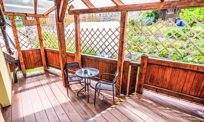 Cesky Krumlov Apartment | Nice apartment for 5 guests with WIFI, patio, pets allowed and parking