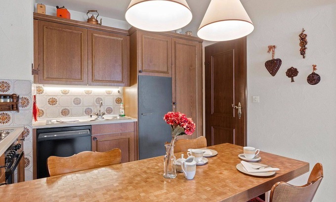 Parpan Apartment | Nice apartment for 3 people with TV and balcony