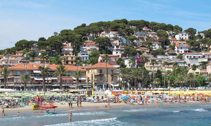 Marina di Andora Apartment | Nice apartment for 4 guests with WIFI, A/C and TV